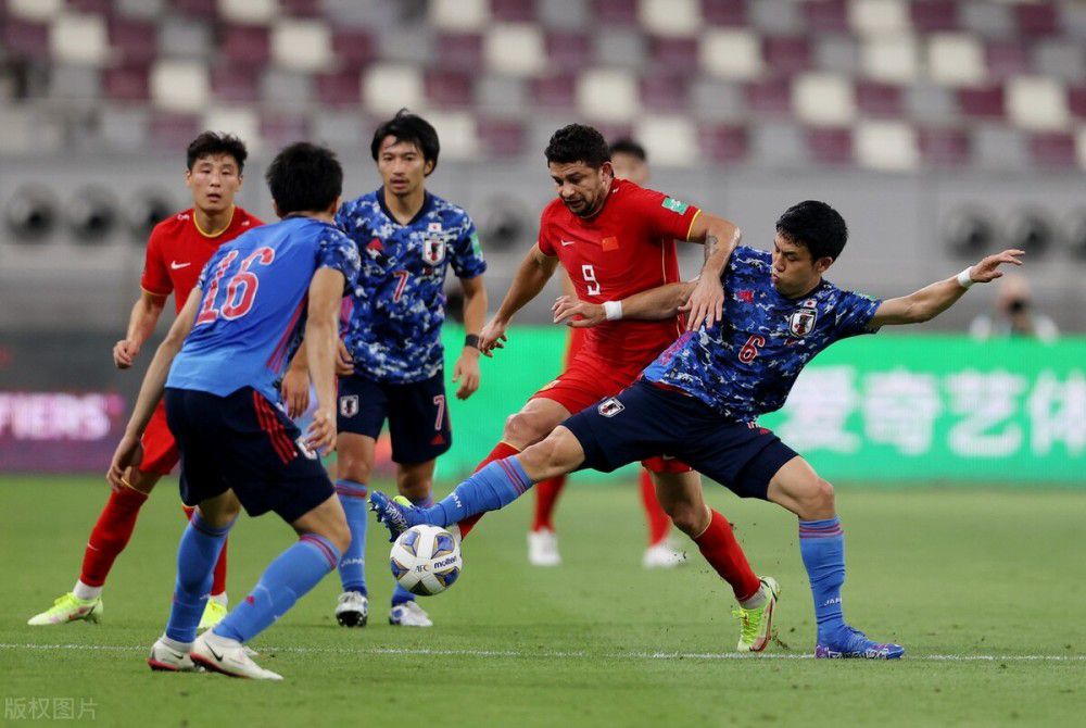 曼联本轮3-2逆转维拉。